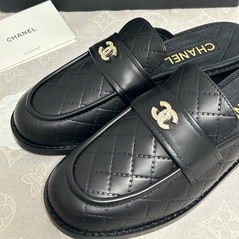 Chanel black loafers mules - Picture 4 of 7